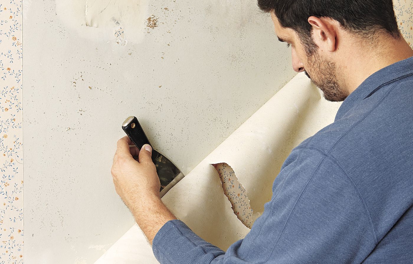 How to Strip Wallpaper