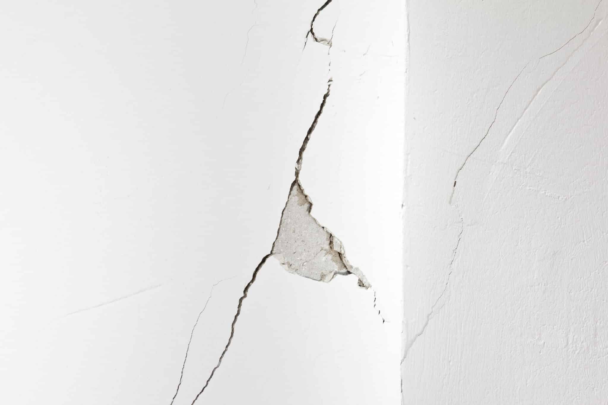 Foundation Settling vs. Foundation Problems