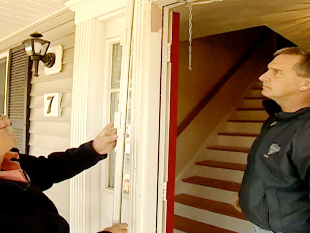 taking a look at a storm door in an effort to prevent frosting or icing up