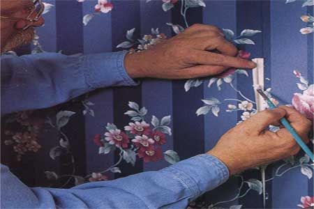 Wallpaper Repair: How To Fix Common Issues