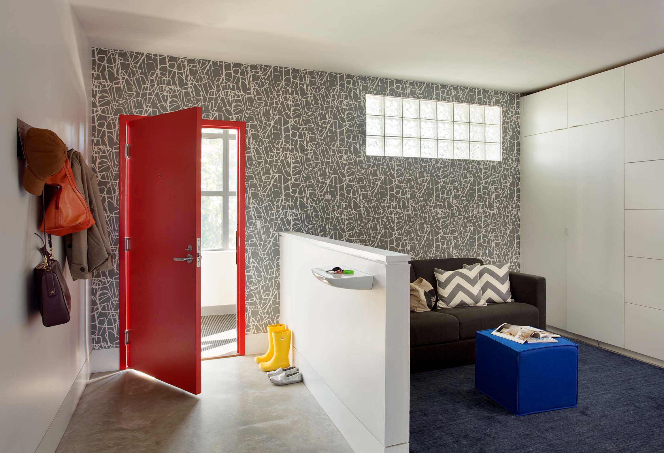 What Are Pony Walls?
